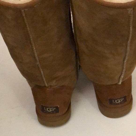 UGG boots - Picture 2 of 5